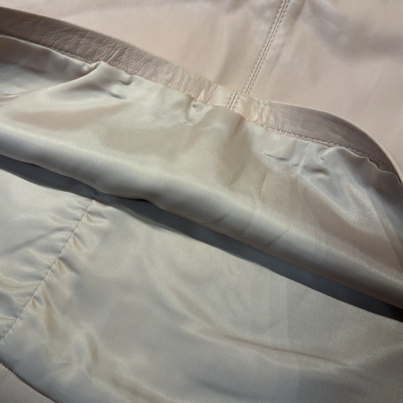 Baby Pink 100% lamb leather mini skirt - Picture 4 of 10